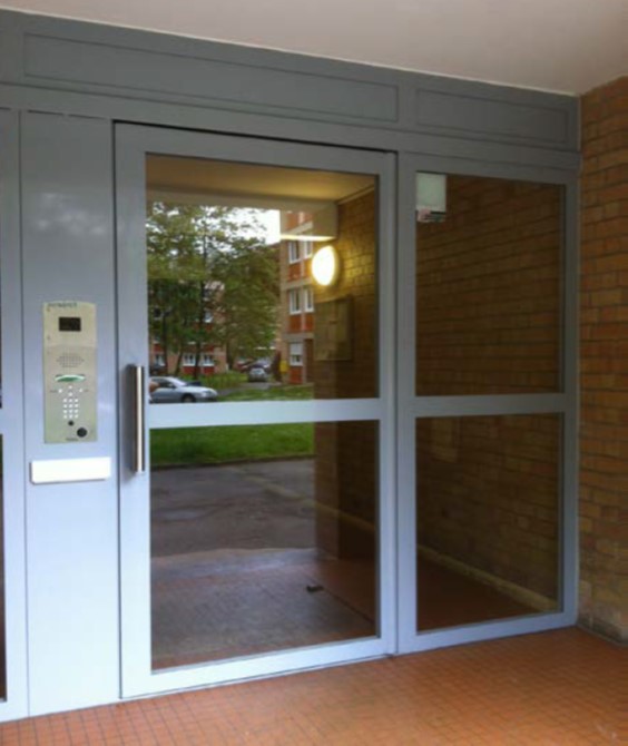 Porte de hall dentree